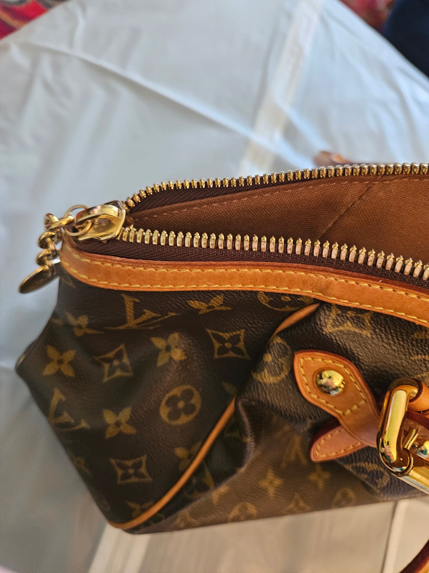 Louis Vuitton Monogram GM Tivoli Bag (VGUC Preloved Condition)