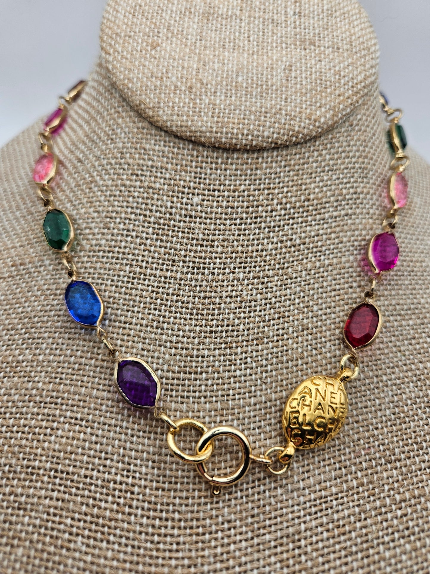 Vintage Stained-Glass Lucite Chain with Vintage CC Connector 14kgf Necklace