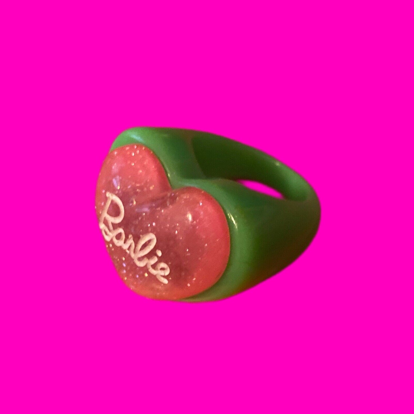 Vintage 1990's Barbie Heart Pink & Green Glitter Resin Ring Size 8 (EUC)