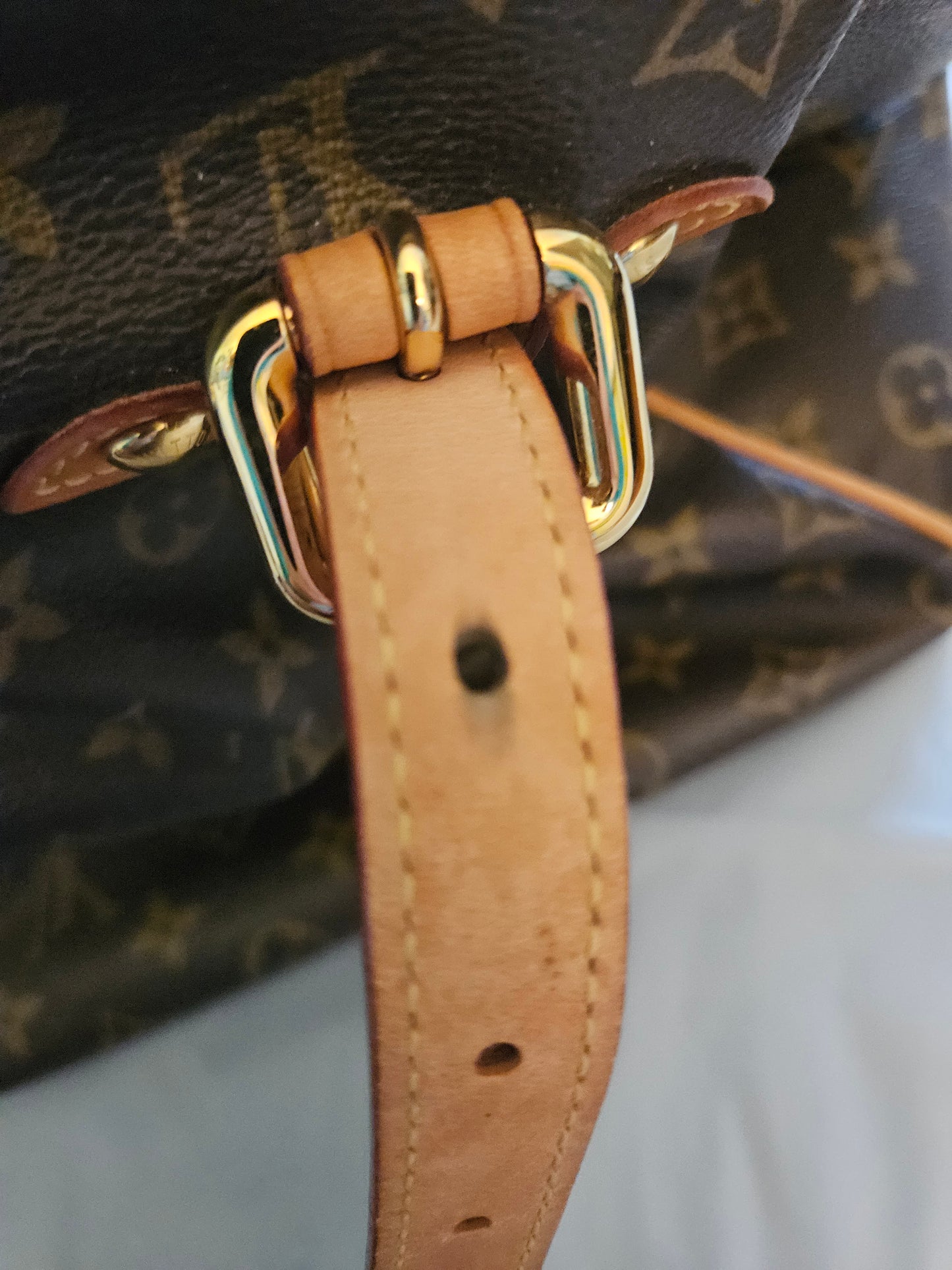 Louis Vuitton Monogram GM Tivoli Bag (VGUC Preloved Condition)