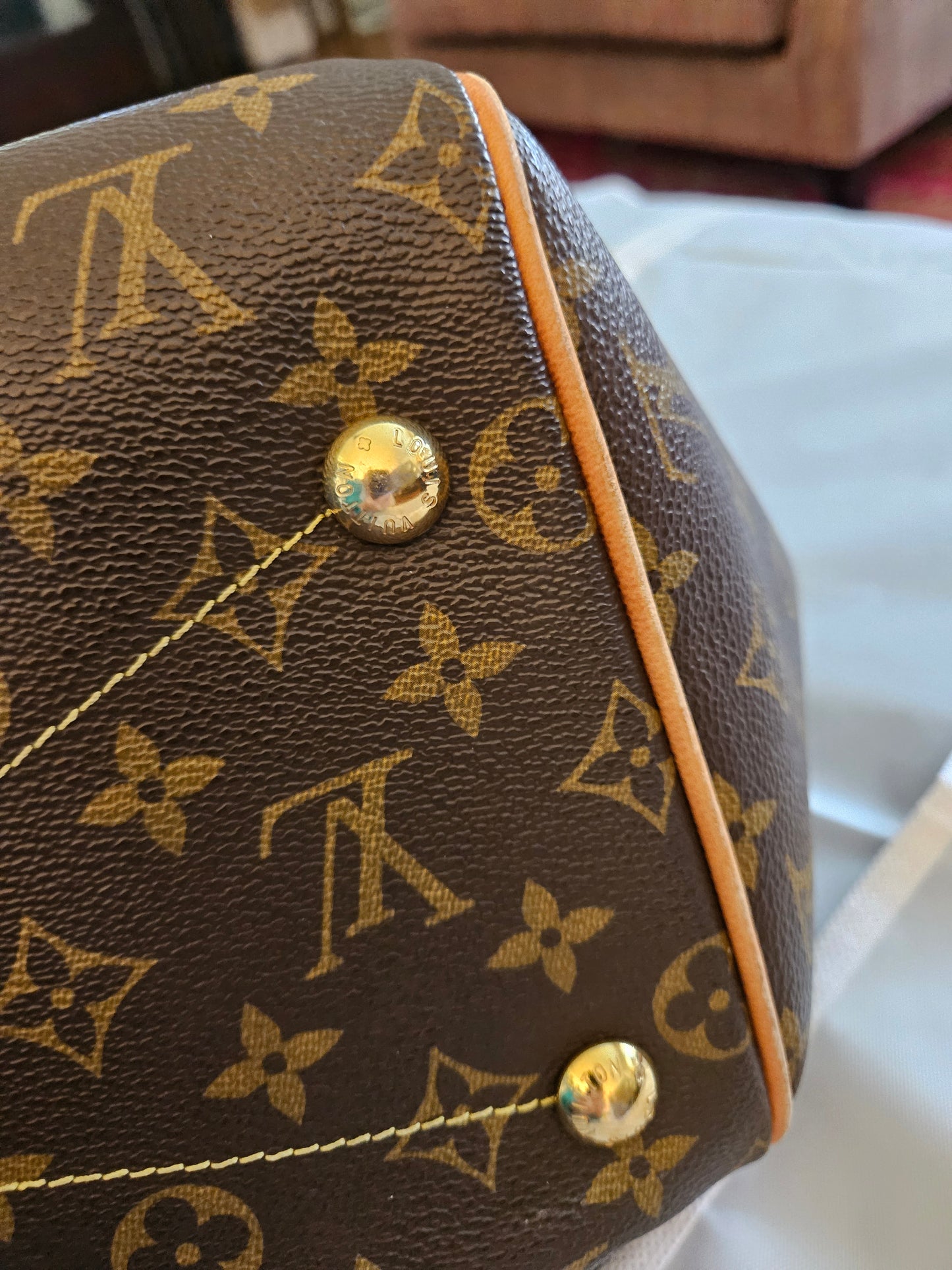 Louis Vuitton Monogram GM Tivoli Bag (VGUC Preloved Condition)