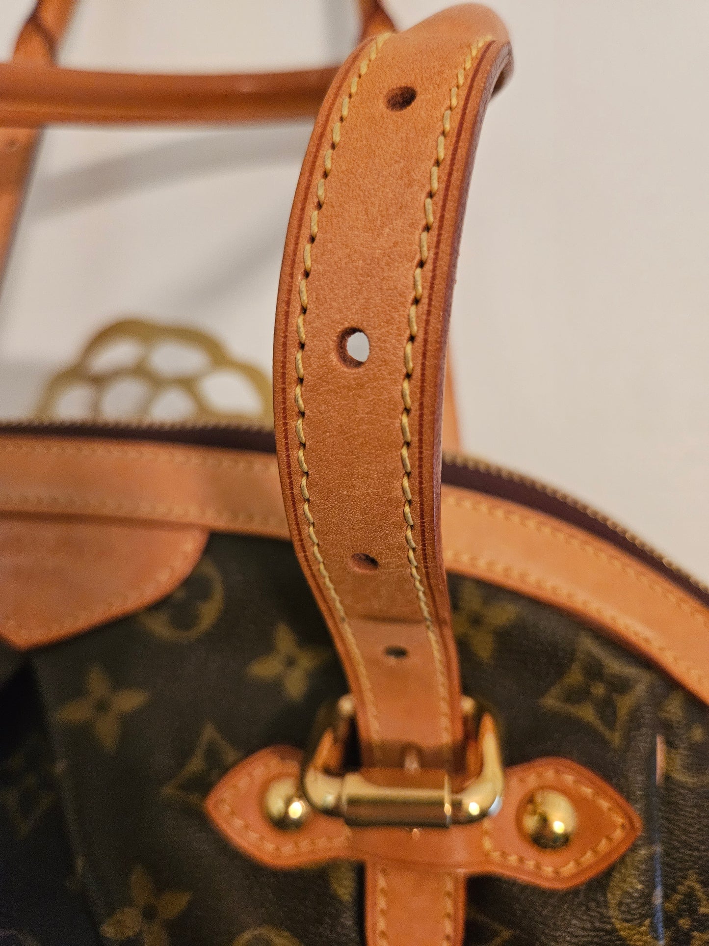 Louis Vuitton Monogram GM Tivoli Bag (VGUC Preloved Condition)