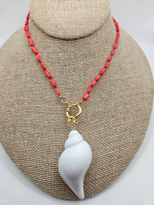 Genuine Red Italian Coral Bead & Vintage (New) Lucite Shell Pendant 14k GF Necklace