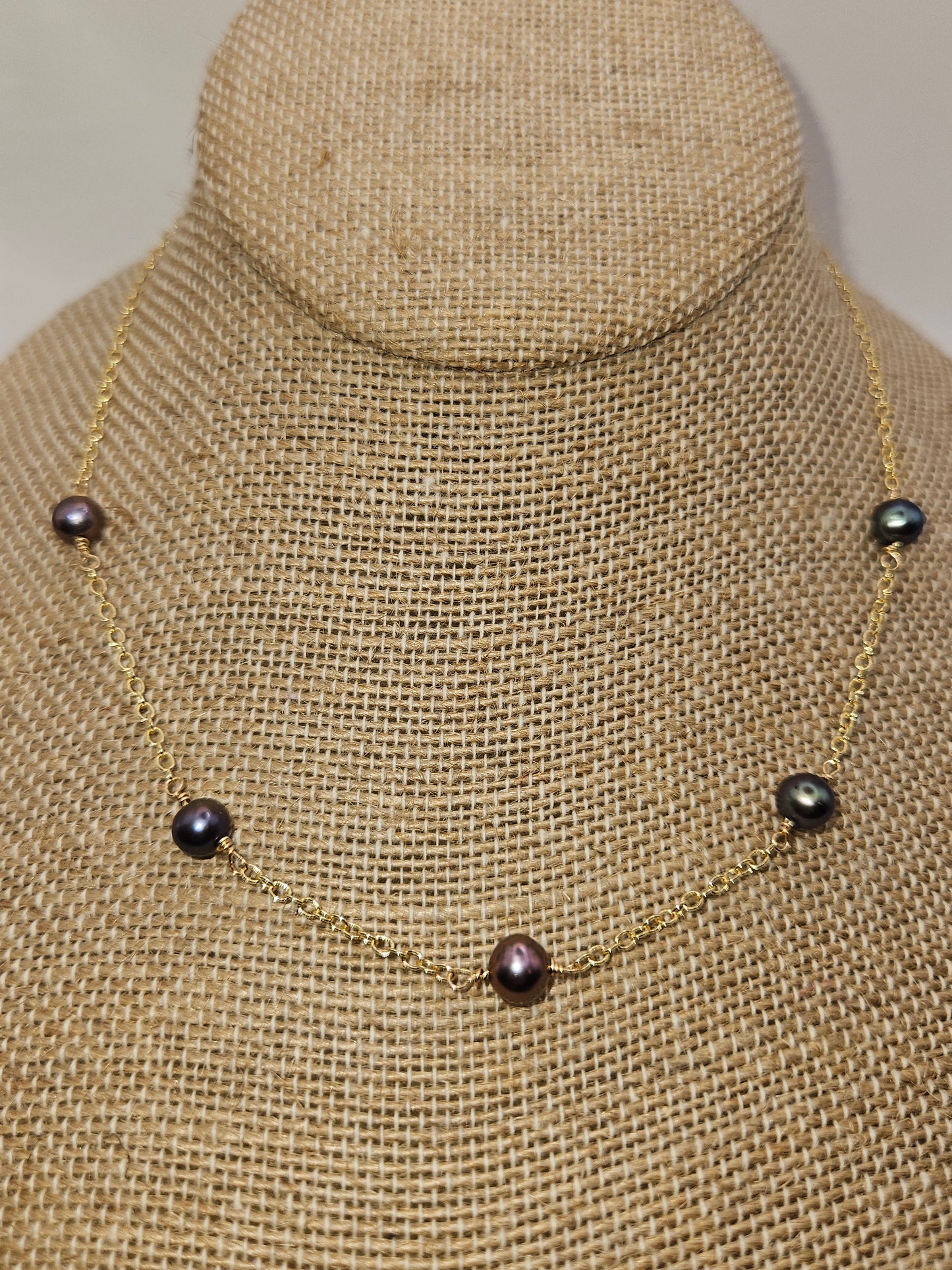 14kgf Freshwater Peacock Pearl Station Necklace