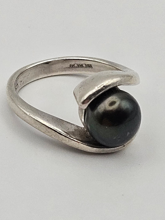 Vintage 60's Cultured Black Pearl Sterling Silver Ring