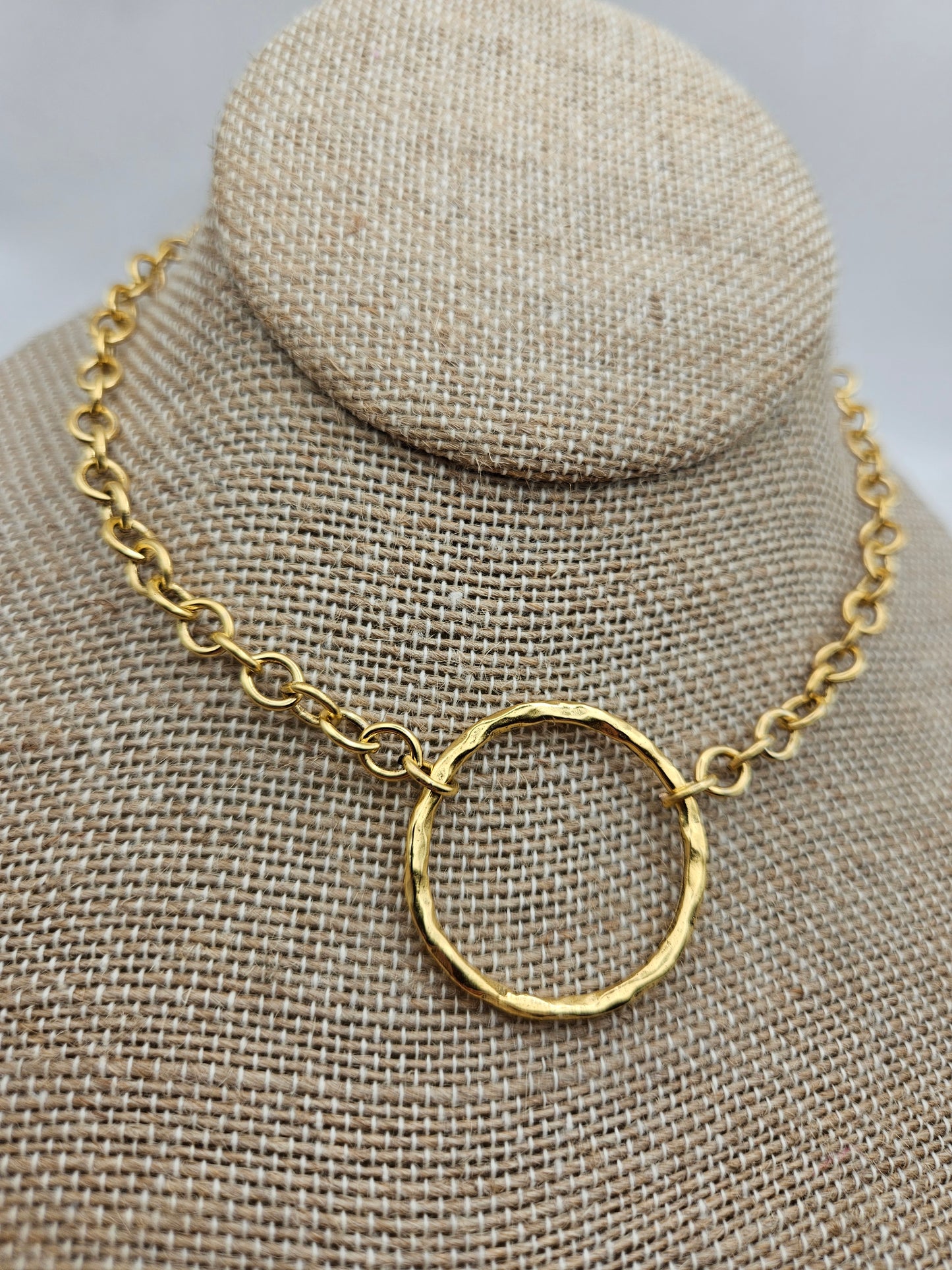 Antiqued 12kgf Large Hammered Circle Focal Chain Necklace