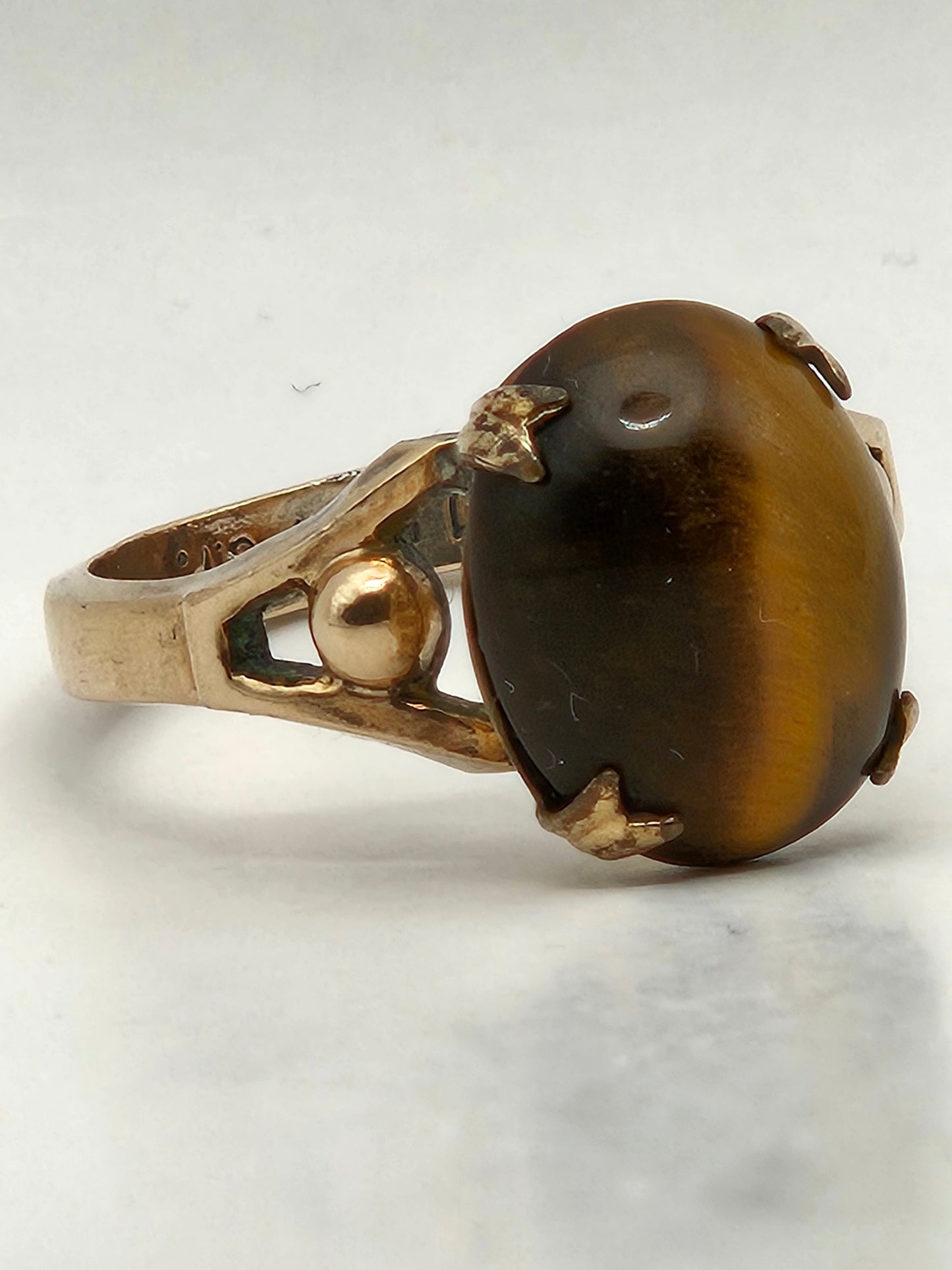 12kgf Vintage 1940's Prong Set Tigers Eye Ring