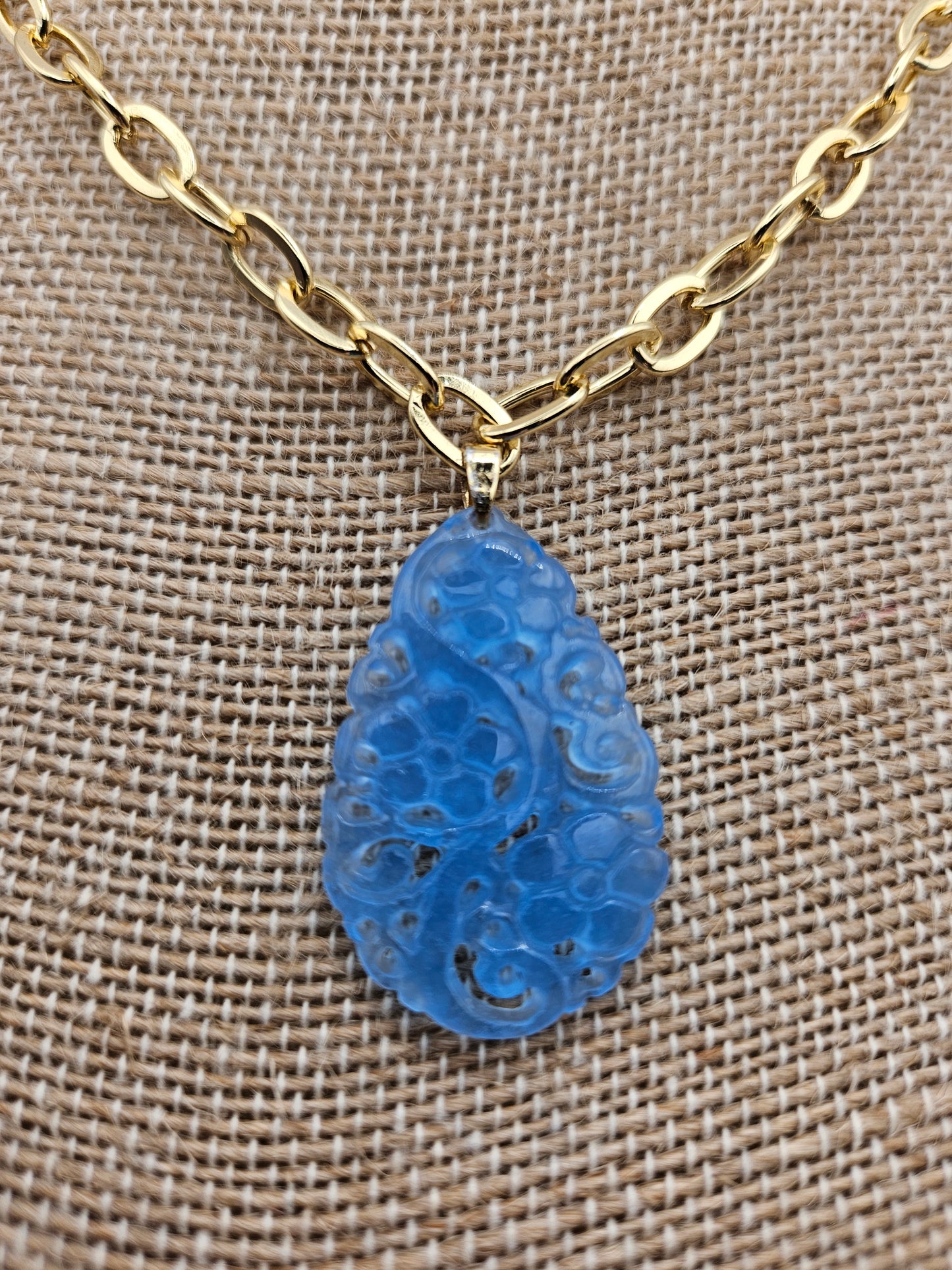 Hand Carved Aquamarine Pendant 14kgf Cable Chain Necklace