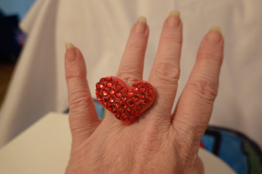 Vintage Hot Pink Rhinestone Plastic Heart Ring Size 9 (EUC)