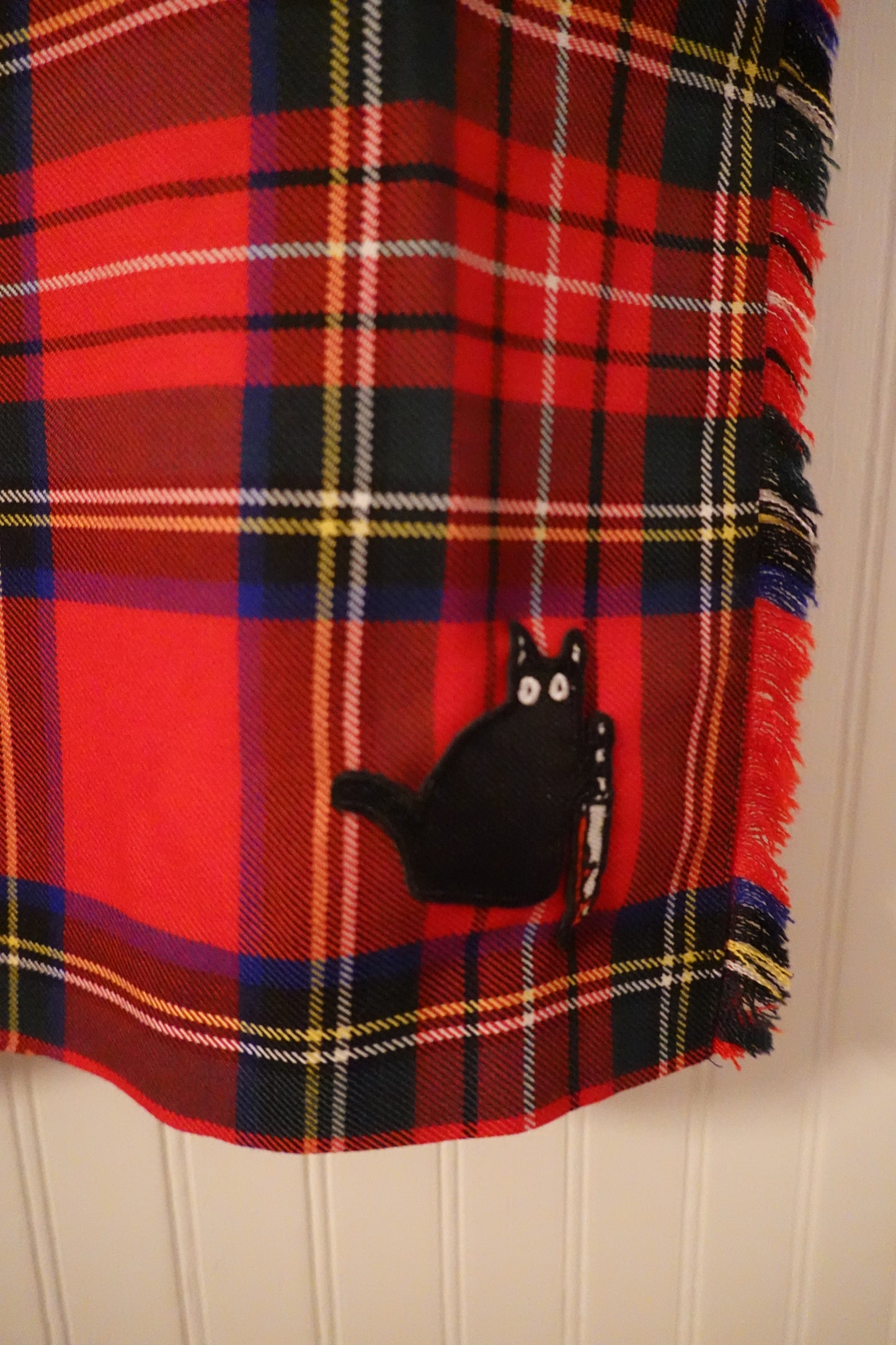 Vintage James Pringle Weavers Plaid Tartan Scottish Punk w/ Pins Knife Wielding Kitty Patch Size 14 (EUC)