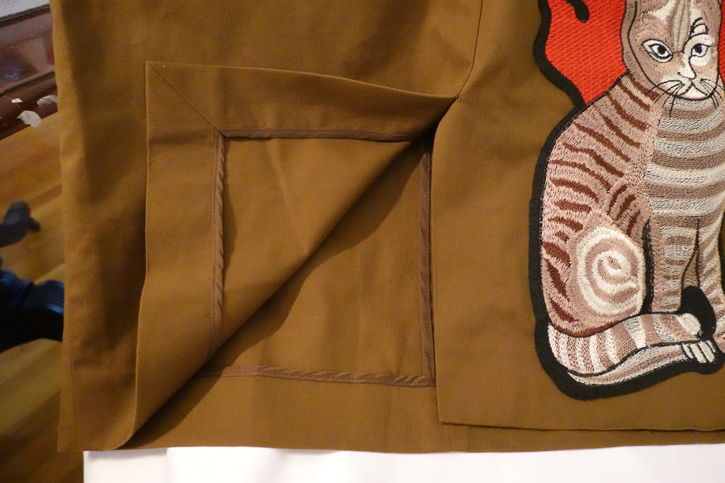 Vintage Gucci Pencil Olive Brown Skirt Flame Cat Patch (Sewn On) Size 12 (EUC 48)