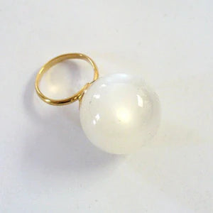 Vintage 1960's White Moonstone Sphere Lucite Adjustable Ring (EUC)