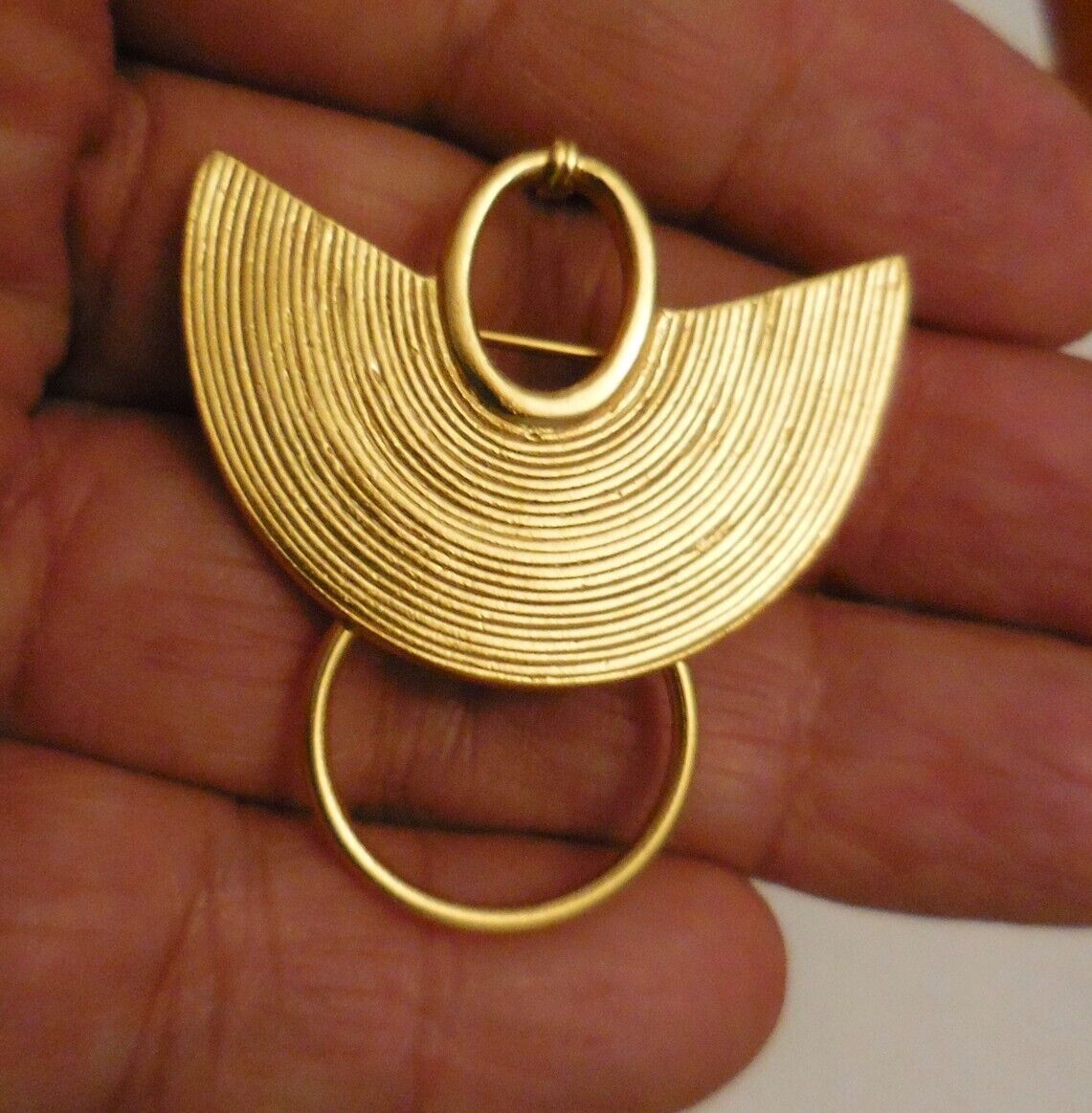 Vintage Pre Hispanic Gold Filled Brooch (EUC)