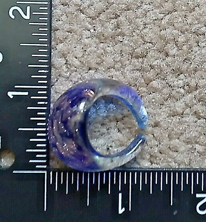 Vintage Blue Sparkle Lucite Ring Size 6.5 (EUC)