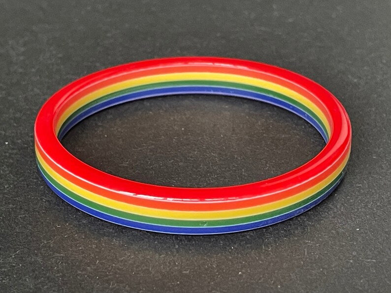 Vintage Rainbow Striped Plastic Bangle Bracelet (VGUC)