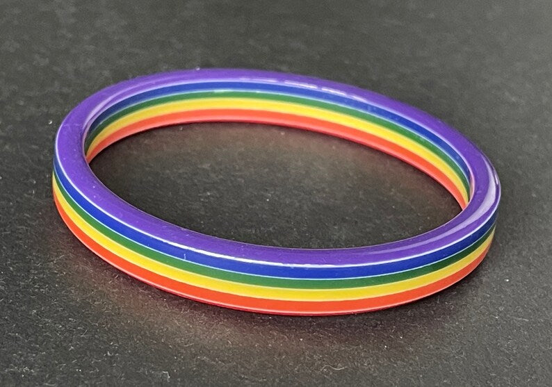 Vintage Rainbow Striped Plastic Bangle Bracelet (VGUC)